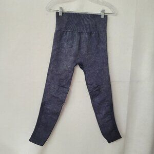 Mono B High Waisted Textured Seamless Leggings Blue Grey Size Medium Stretch